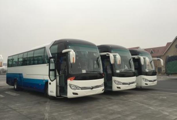  阿布扎比旅遊巴